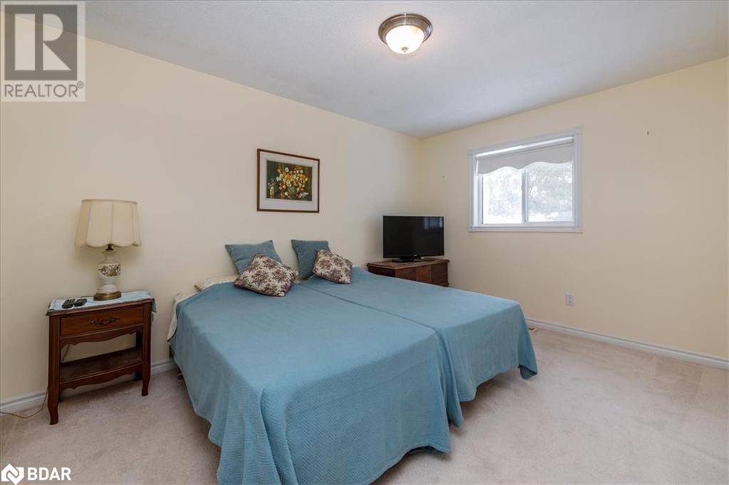 15 Lisbon Court, Wasaga Beach, Ontario  L9Z 1L2 - Photo 16 - 40698078