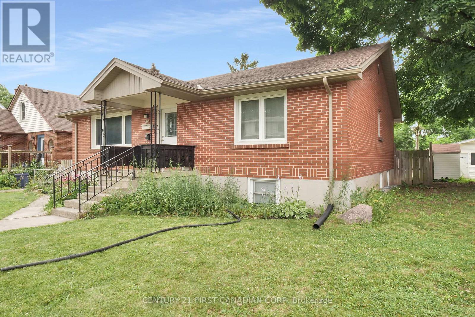 Property at 454 SALISBURY STREET image 2