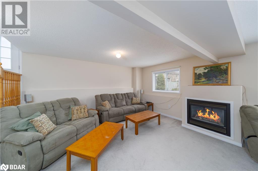 32 Lucas Avenue, Barrie, Ontario  L4N 9M8 - Photo 12 - 40710623