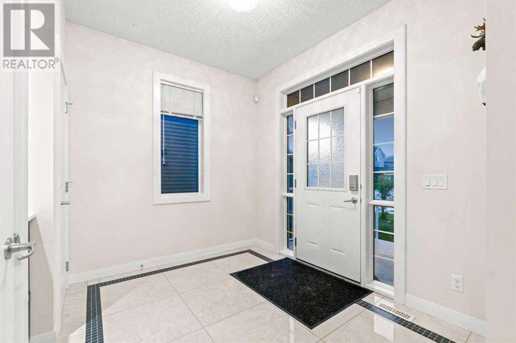 225 Sandpiper Boulevard, Chestermere, Alberta  T1X 0V4 - Photo 3 - A2205792