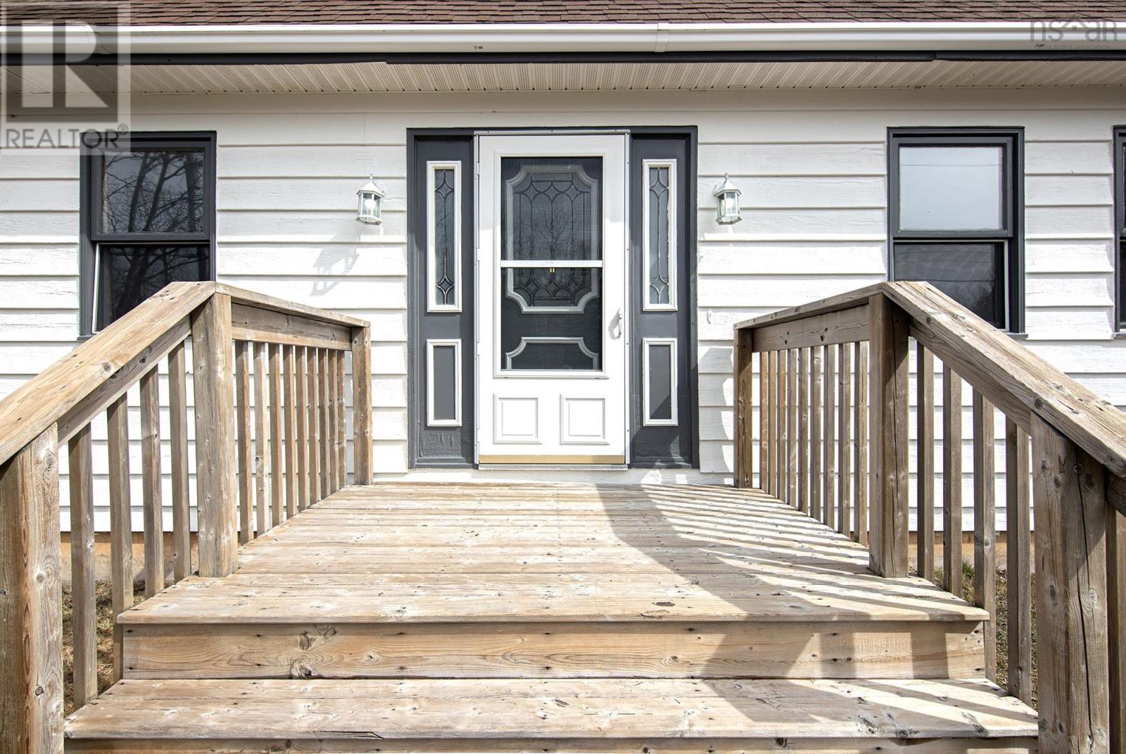 26 Kingsway Road, Hammonds Plains, Nova Scotia  B3Z 1K2 - Photo 2 - 202505936