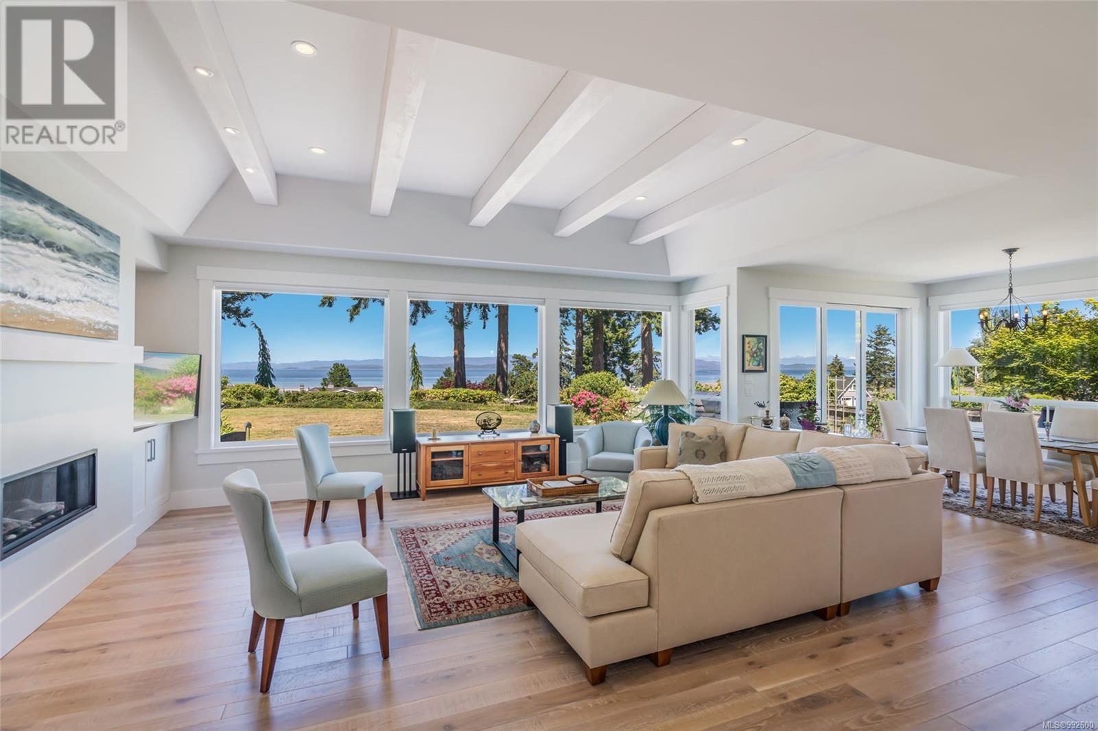 Property at 1347 Pintail Dr image 3