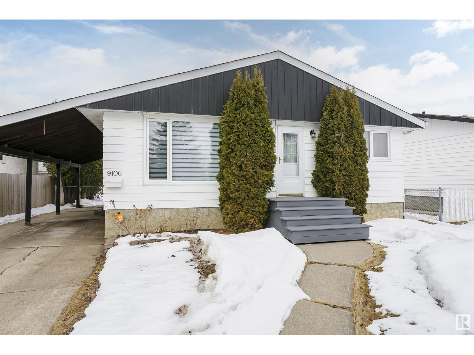 Property at 9106 153 ST NW image 4