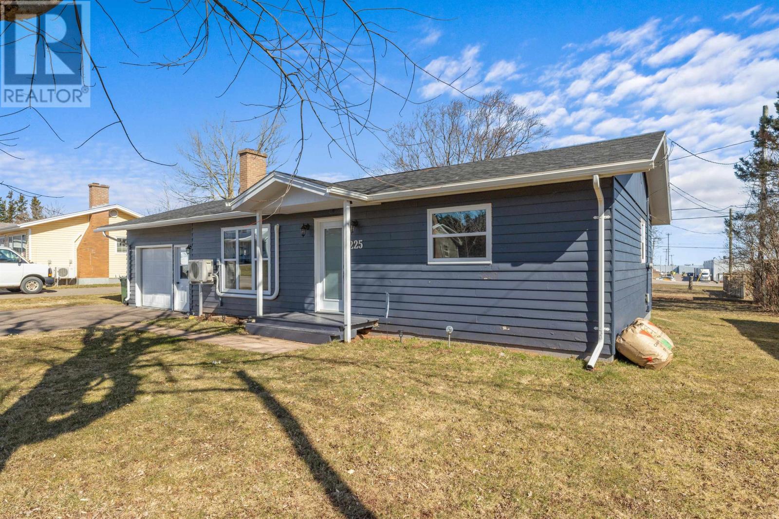 Property at 225 Commerce Crescent image 5