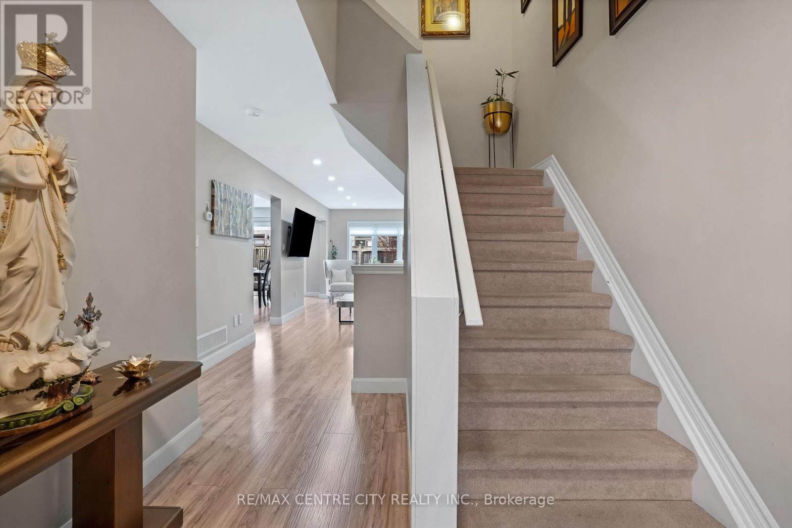 Property at 1474 EVANS BOULEVARD image 4