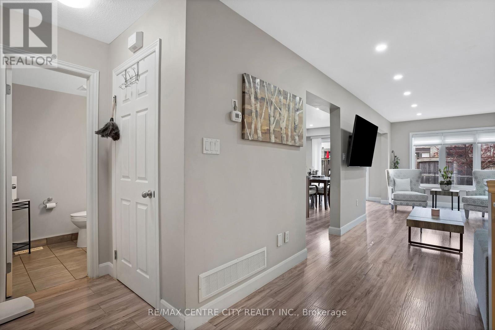 Property at 1474 EVANS BOULEVARD image 5