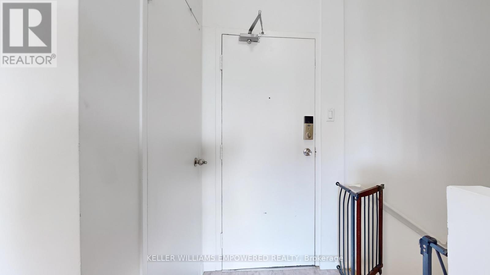 Property at 416 - 4060 LAWRENCE AVENUE E image 3