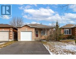 32 LUCAS AVENUE, Barrie, Ontario