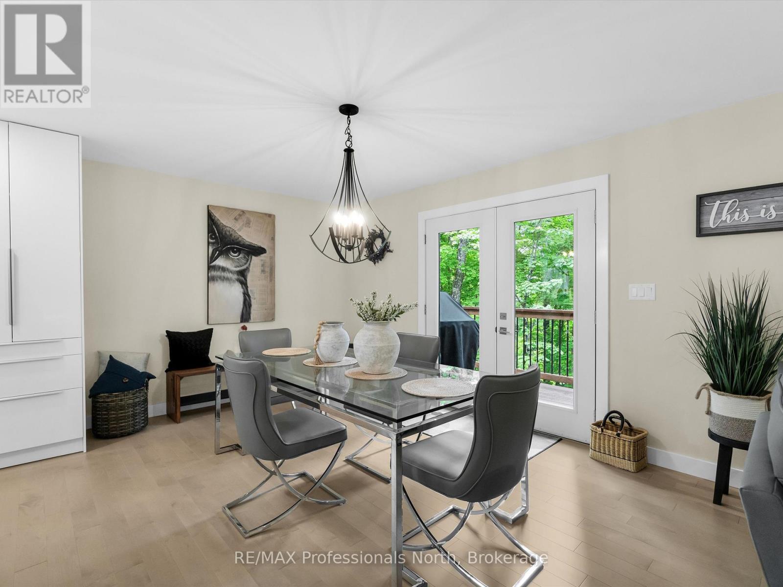 1333 Walker Lake Drive, Lake Of Bays, Ontario  P1H 2J6 - Photo 13 - X12044688