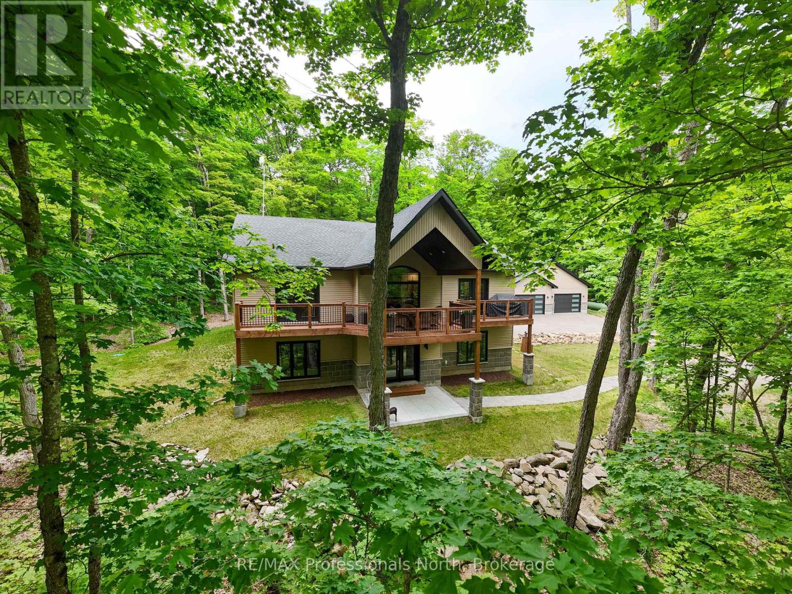 1333 Walker Lake Drive, Lake Of Bays, Ontario  P1H 2J6 - Photo 39 - X12044688