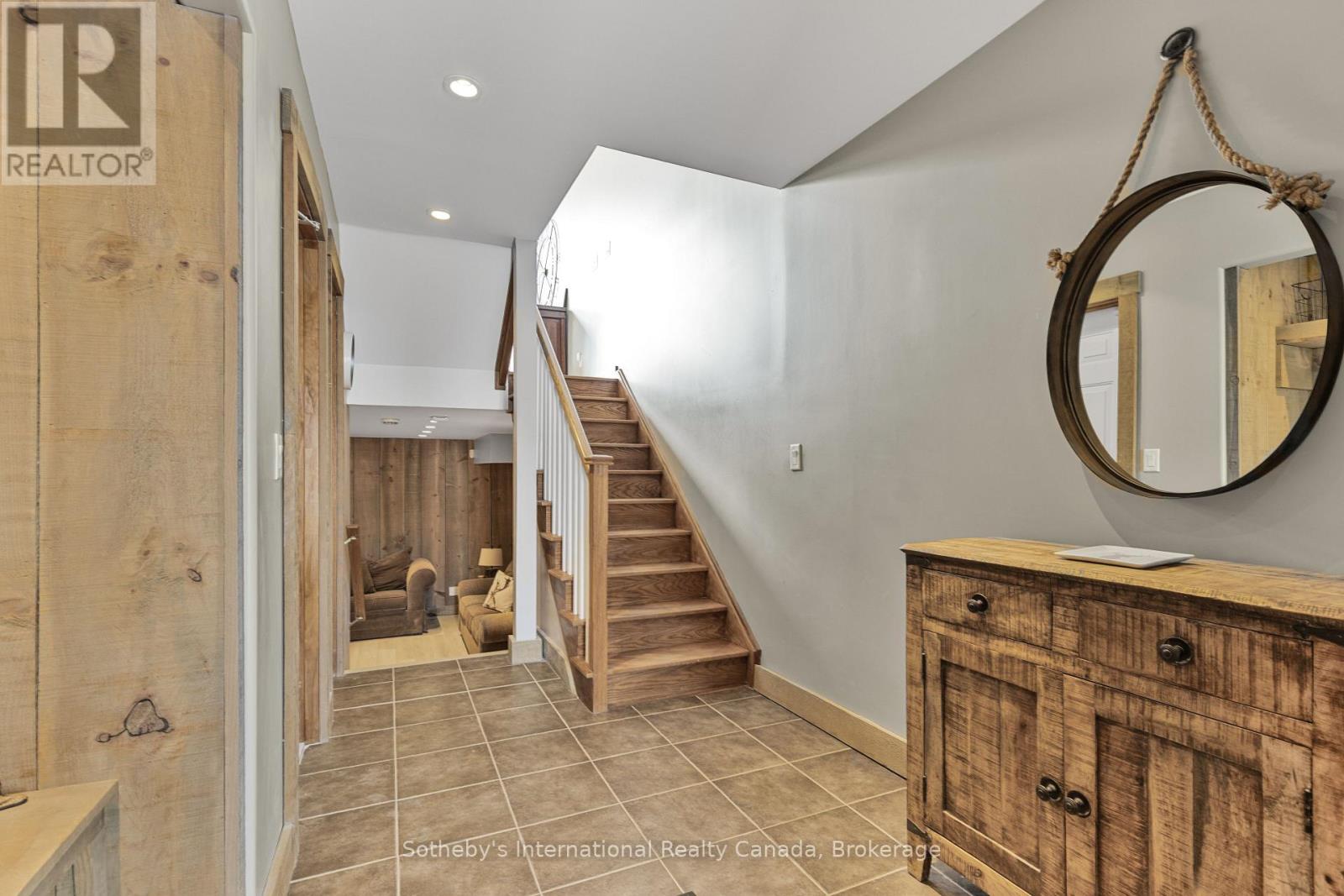 Property at 25 - 104 FARM GATE ROAD image 4