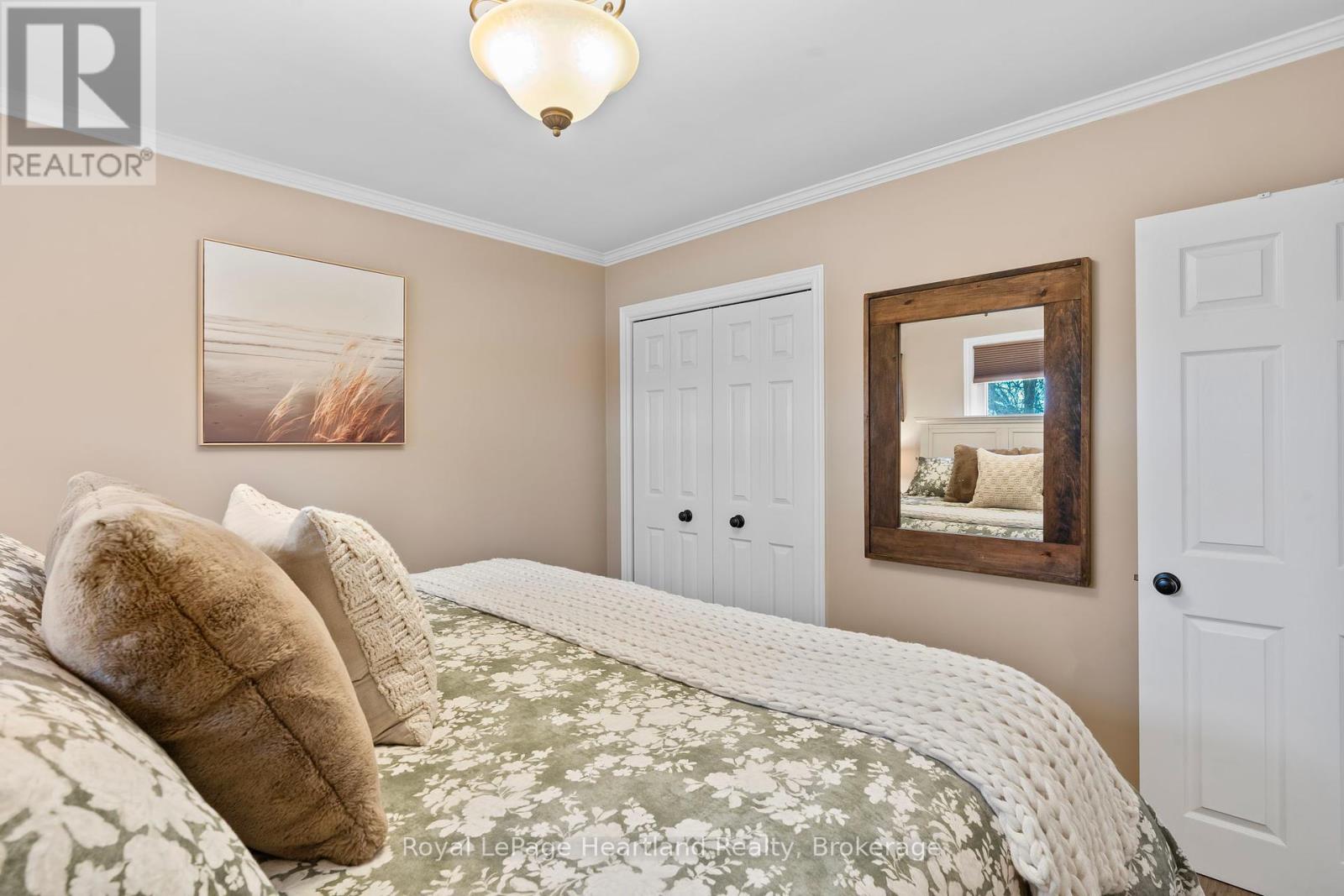 465 Main Street W, Minto, Ontario  N0G 2P0 - Photo 18 - X12044790