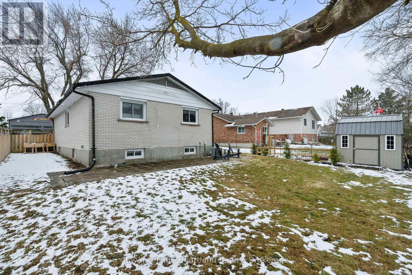 465 Main Street W, Minto, Ontario  N0G 2P0 - Photo 32 - X12044790