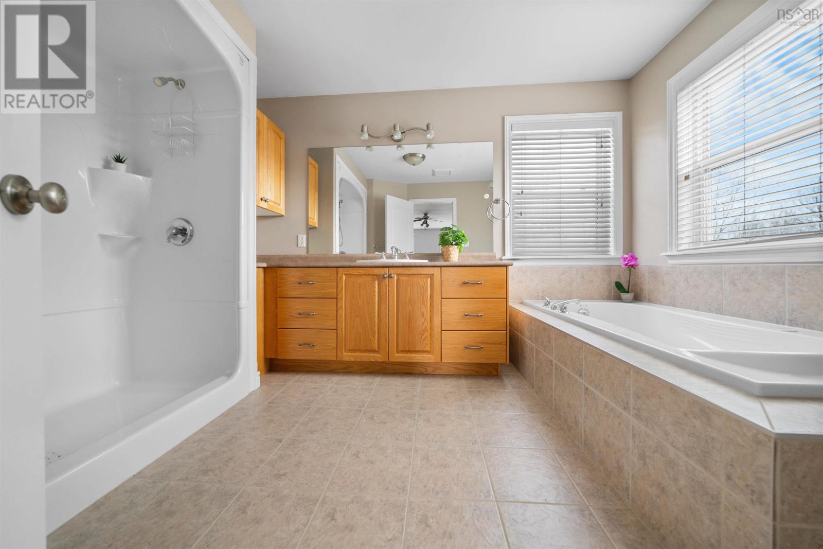 30 Holyrood Close, Fall River, Nova Scotia  B2T 1V1 - Photo 15 - 202503100