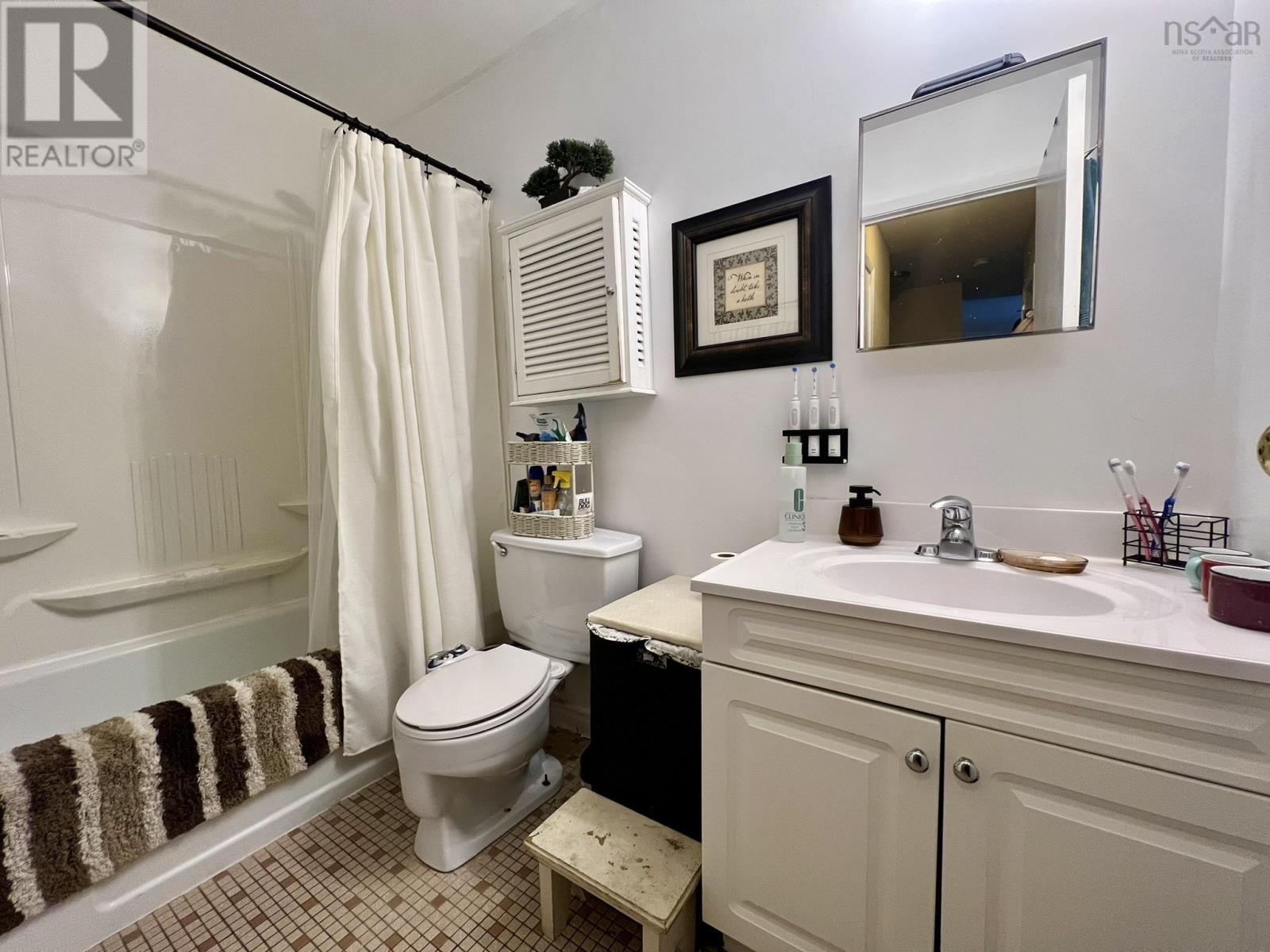 3 7 Jamieson Street, Dartmouth, Nova Scotia  B3A 4L2 - Photo 7 - 202505959