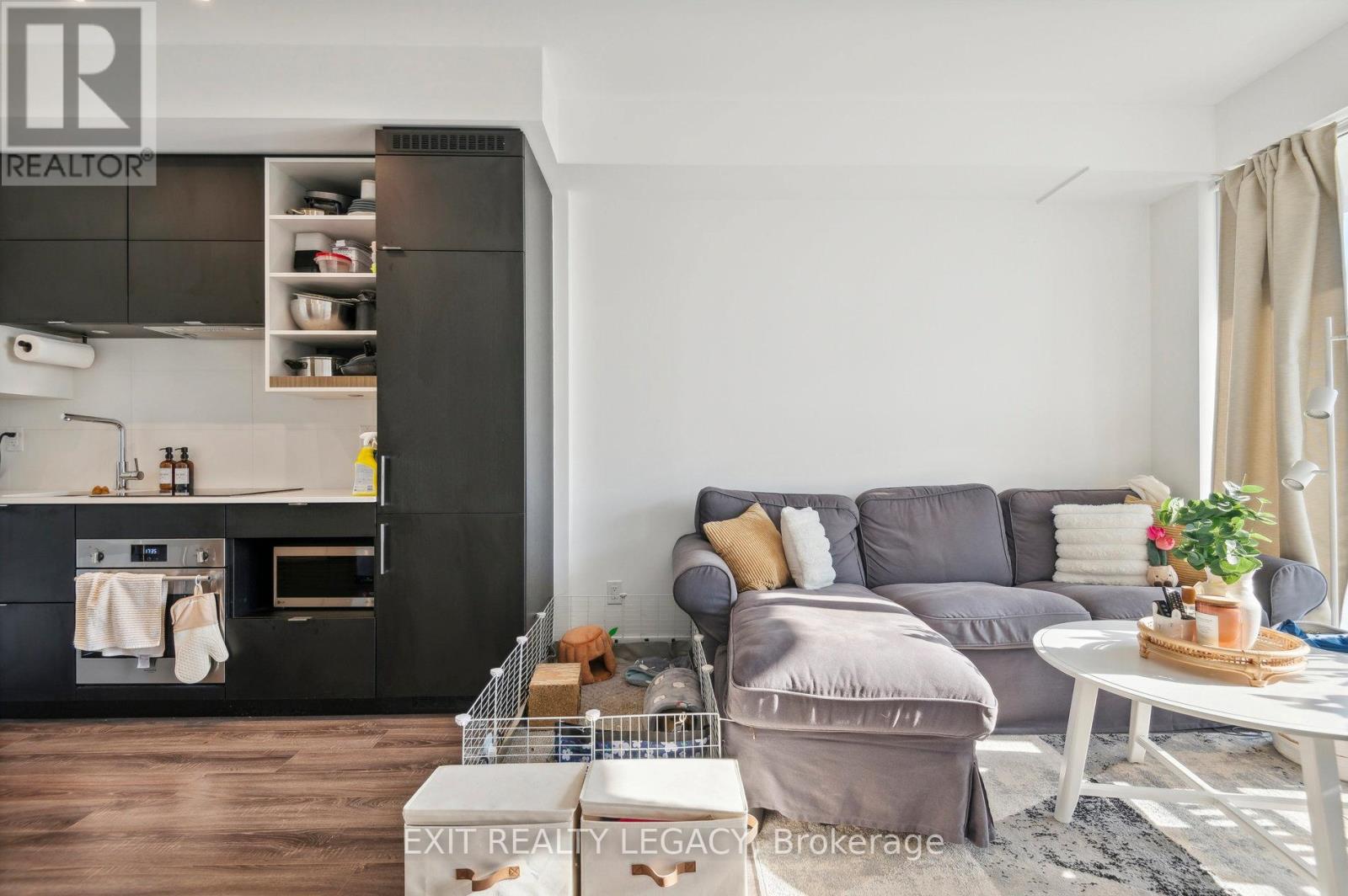 2213 - 20 Edward Street, Toronto, Ontario  M5G 1C9 - Photo 10 - C12044680