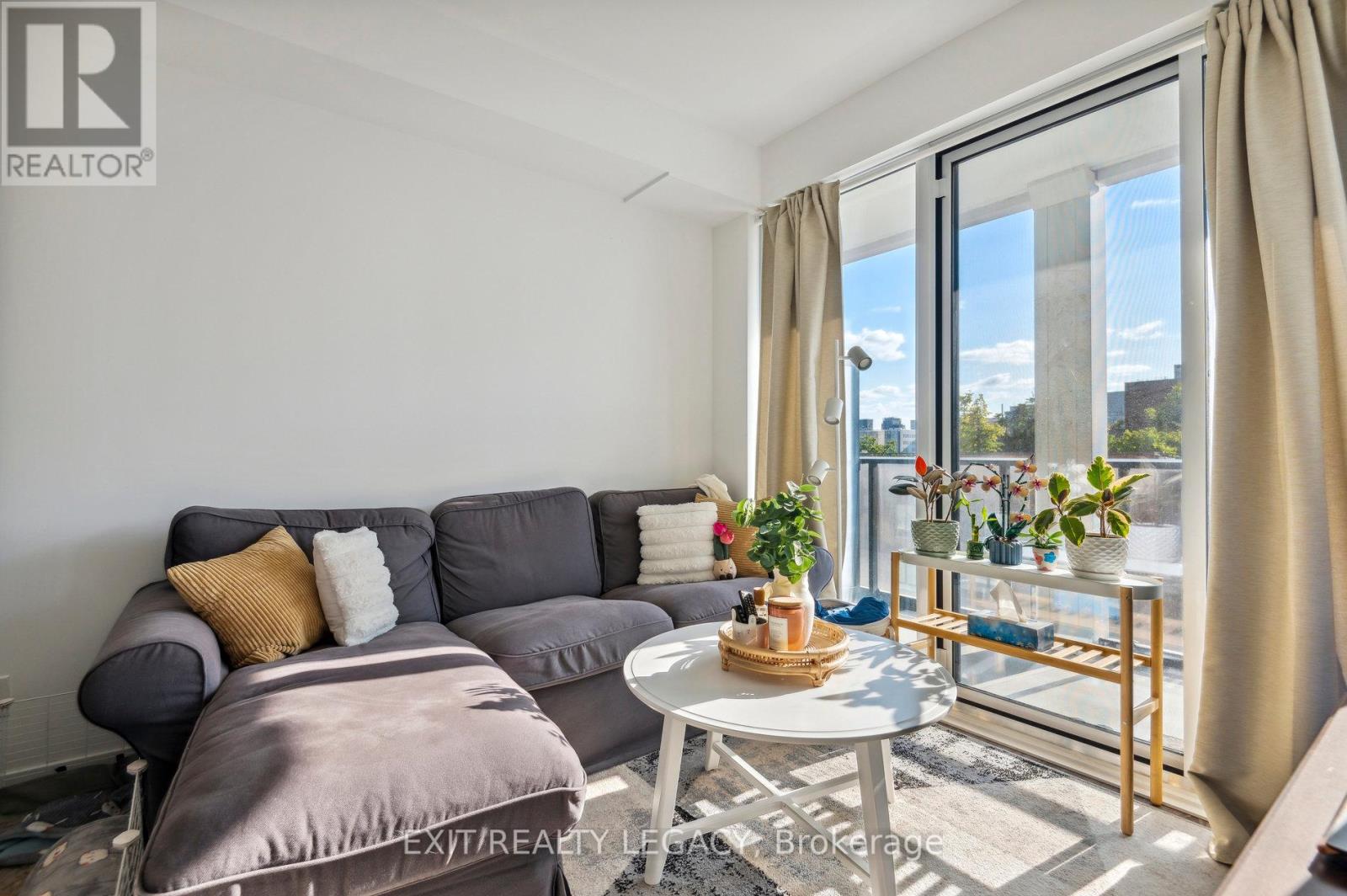 2213 - 20 Edward Street, Toronto, Ontario  M5G 1C9 - Photo 11 - C12044680