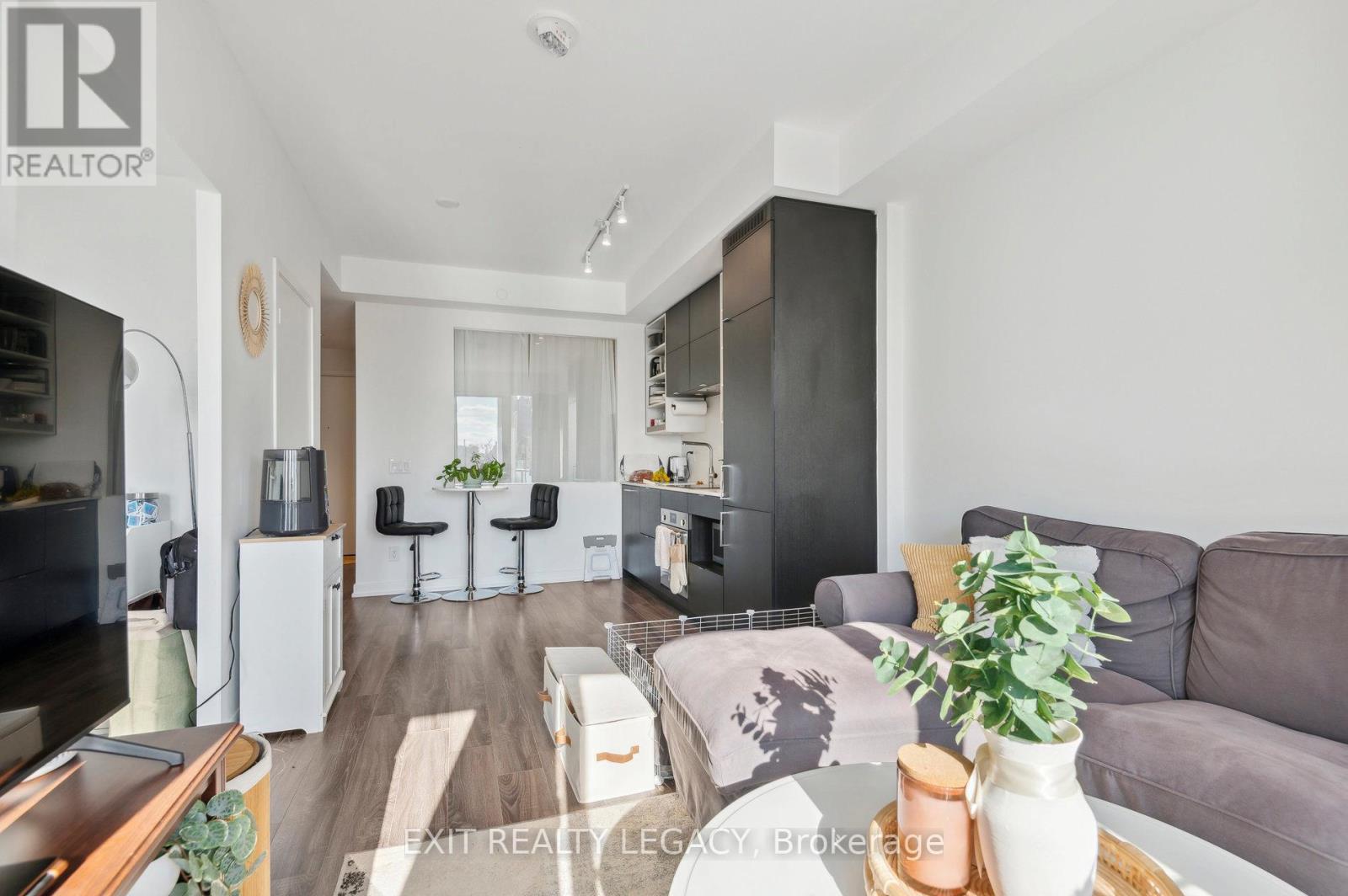 2213 - 20 Edward Street, Toronto, Ontario  M5G 1C9 - Photo 12 - C12044680