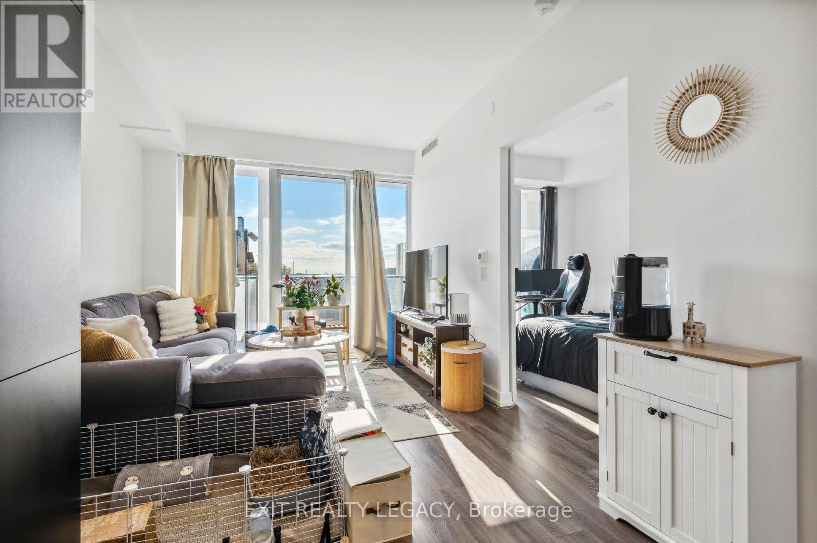2213 - 20 Edward Street, Toronto, Ontario  M5G 1C9 - Photo 14 - C12044680