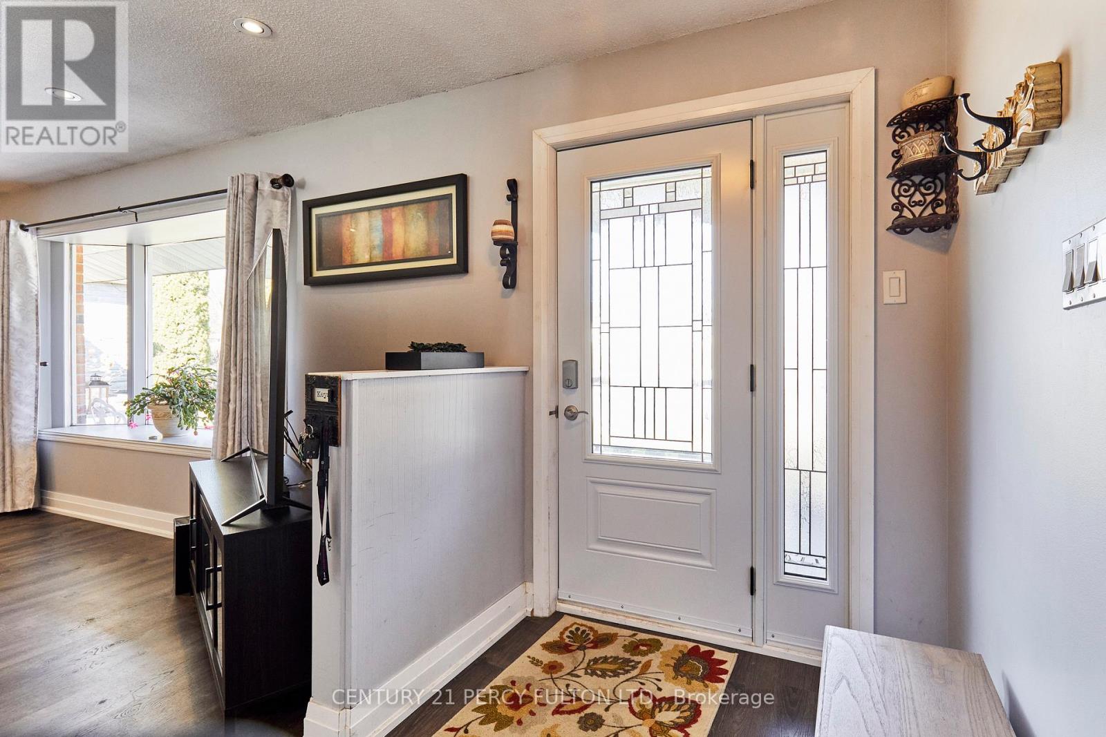 Property at 880 RITSON ROAD N image 4