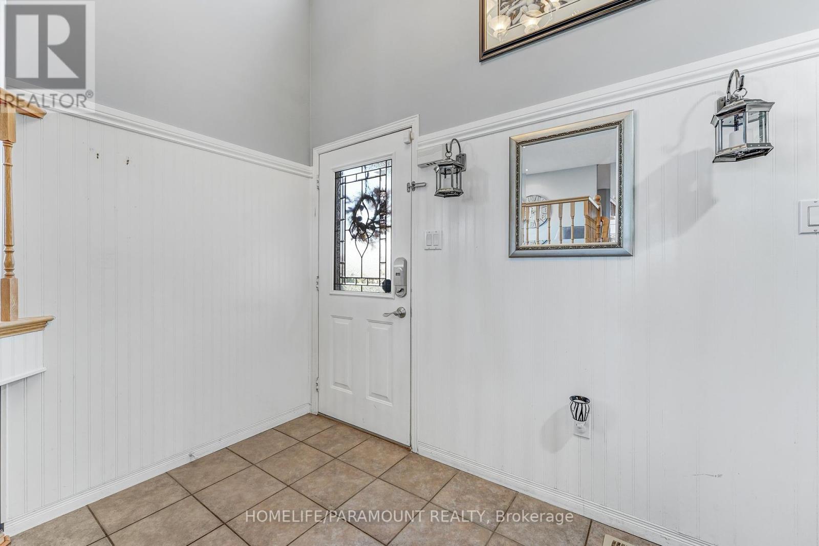Property at 41 CAMERON CRESCENT image 4