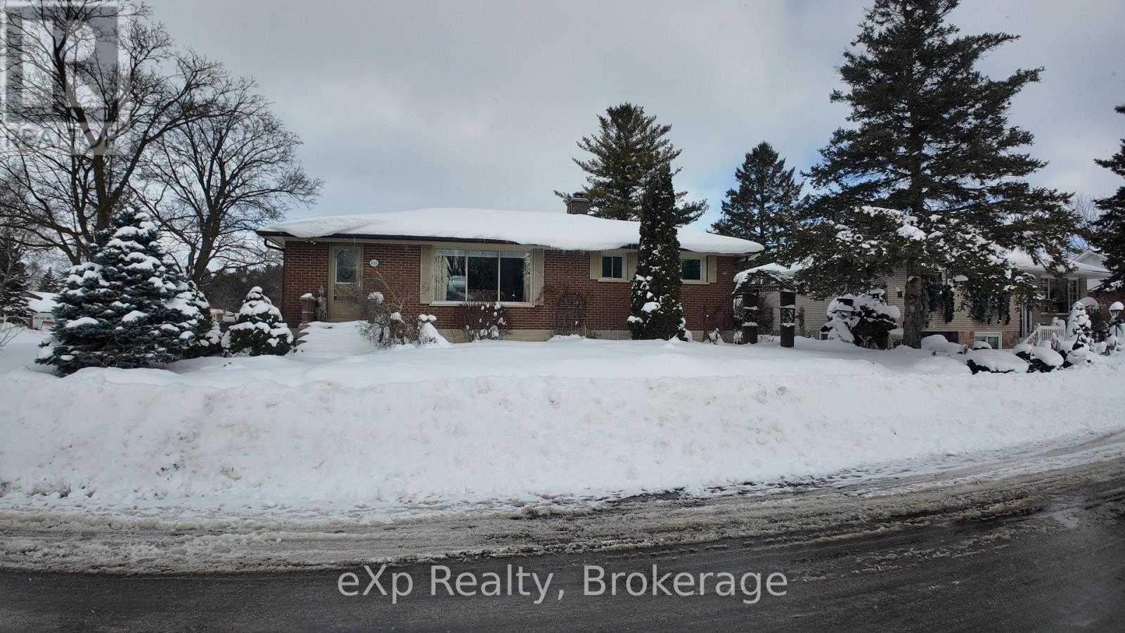 610 13 Street, Hanover, Ontario  N4N 1Y8 - Photo 2 - X11886893