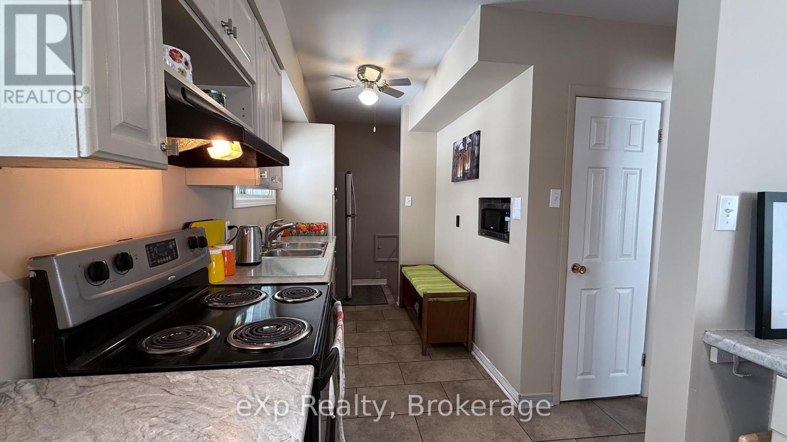 610 13 Street, Hanover, Ontario  N4N 1Y8 - Photo 5 - X11886893