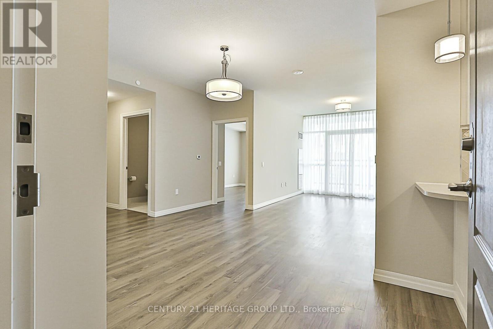 101 - 460 William Graham Drive, Aurora, Ontario  L4G 1X9 - Photo 7 - N11963618