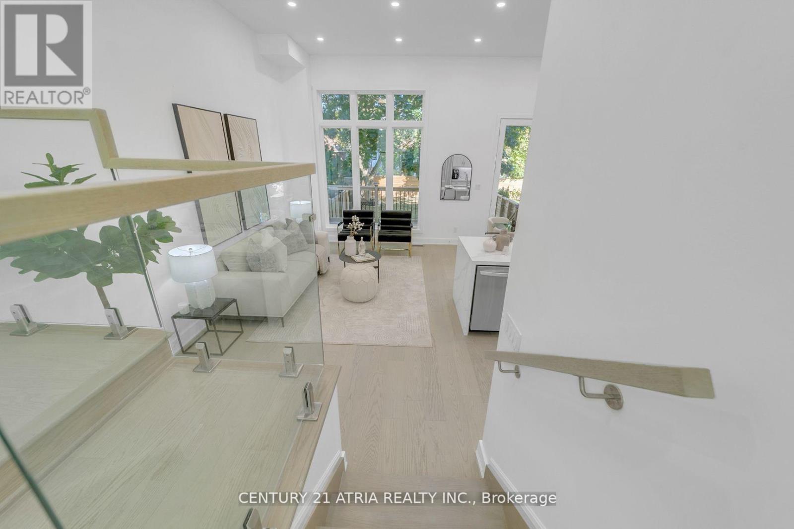 47 Eighth Street, Toronto, Ontario  M8V 3C2 - Photo 12 - W12044023
