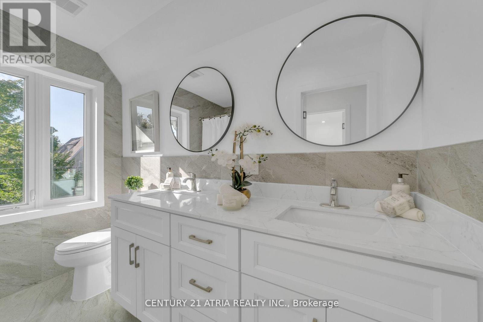 47 Eighth Street, Toronto, Ontario  M8V 3C2 - Photo 31 - W12044023