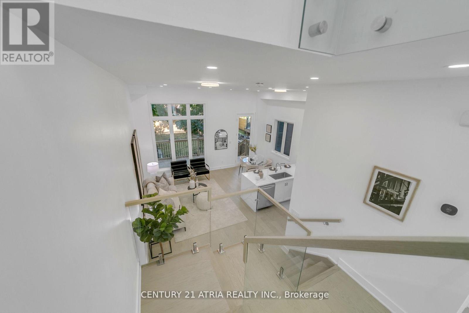 47 Eighth Street, Toronto, Ontario  M8V 3C2 - Photo 32 - W12044023