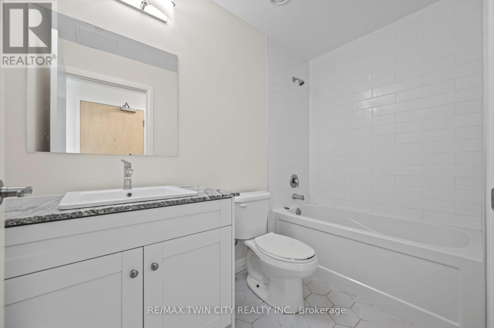 807 - 60 Charles Street W, Kitchener, Ontario  N2G 0C9 - Photo 30 - X11941988