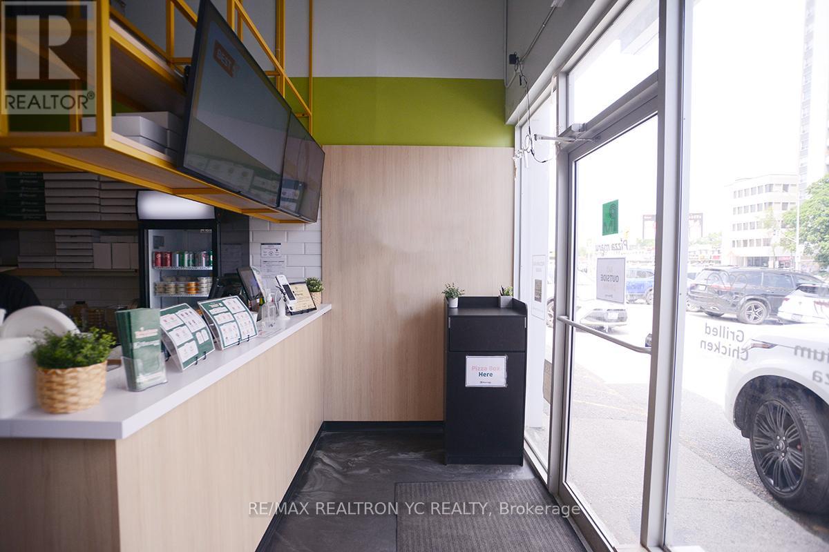 Property at 6048 YONGE STREET image 2