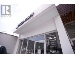 6048 YONGE STREET, Toronto, Ontario