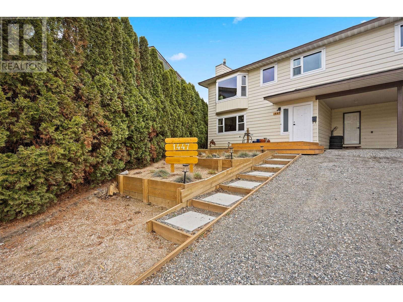 Property at 1447 WATERLOO Place image 4