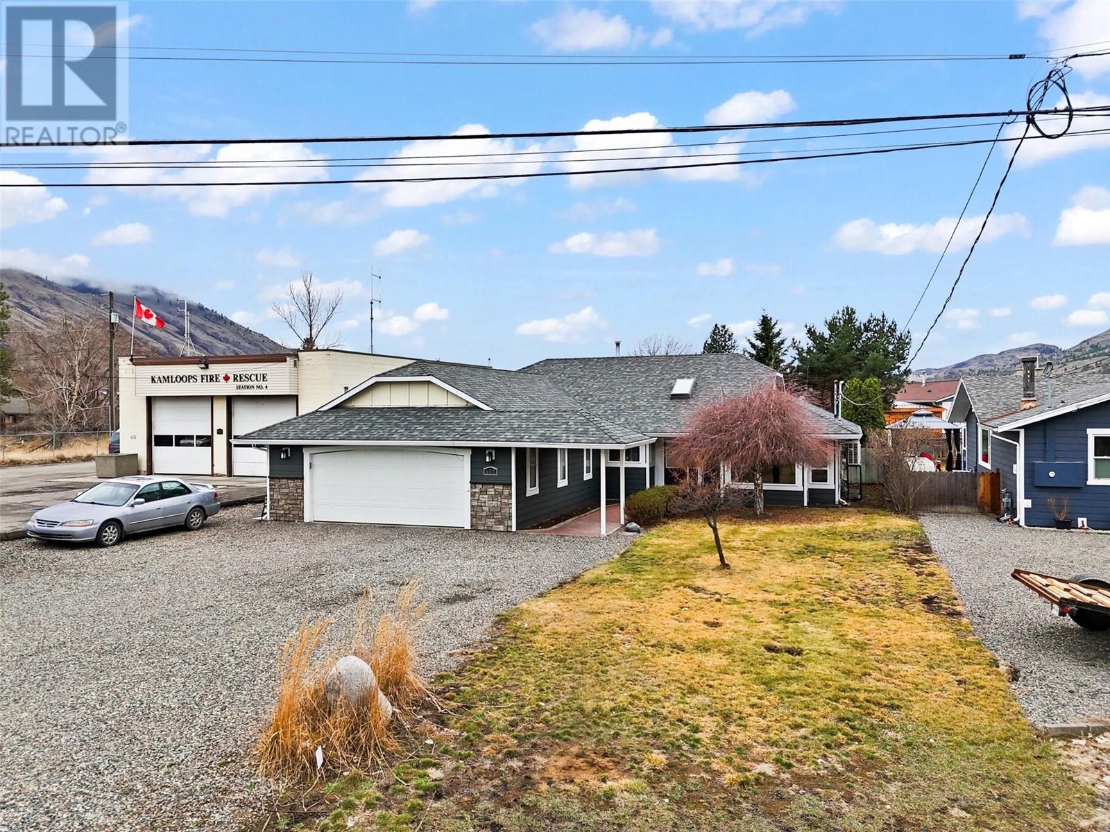 Property at 655 Porterfield Road image 1