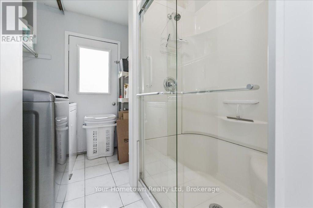 219 Elizabeth Crescent, Centre Wellington, Ontario  N1M 3N1 - Photo 17 - X12044807