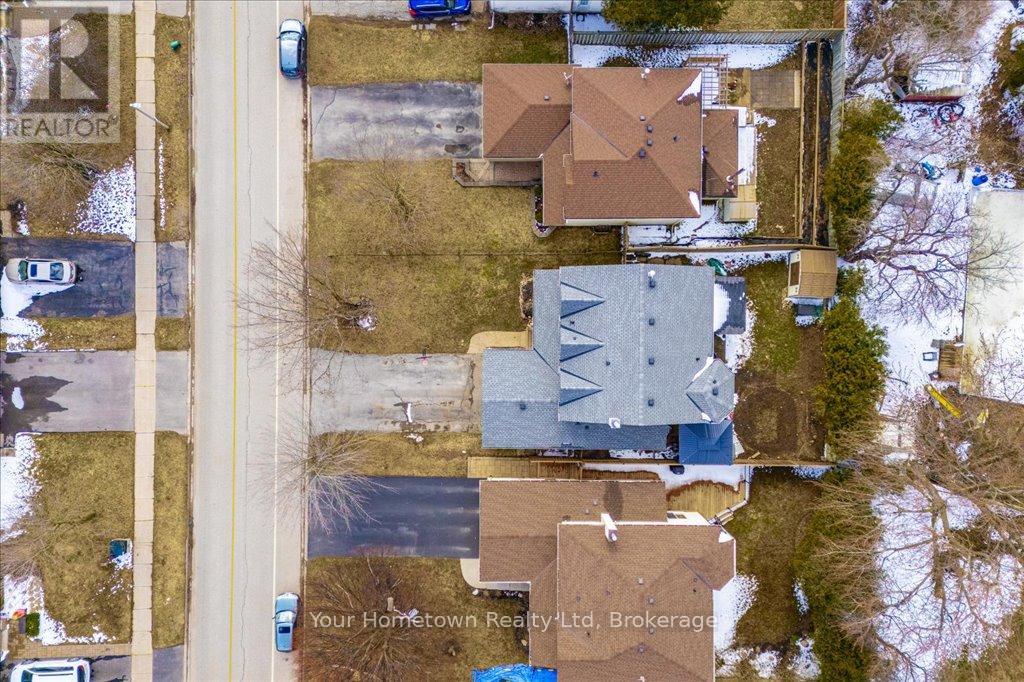 219 Elizabeth Crescent, Centre Wellington, Ontario  N1M 3N1 - Photo 35 - X12044807