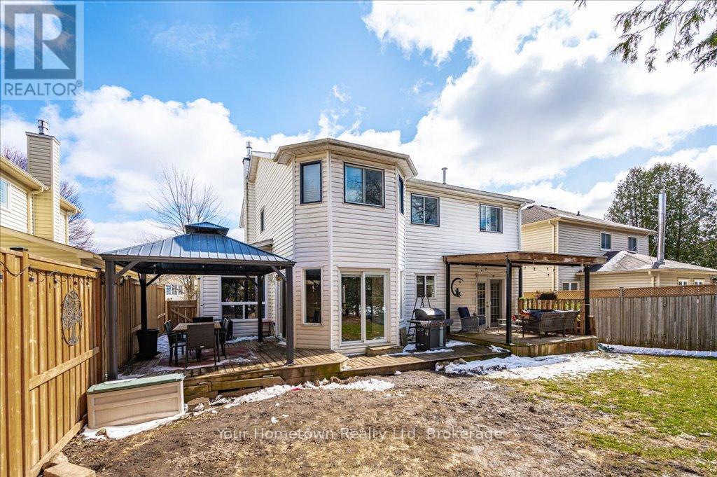 219 Elizabeth Crescent, Centre Wellington, Ontario  N1M 3N1 - Photo 38 - X12044807
