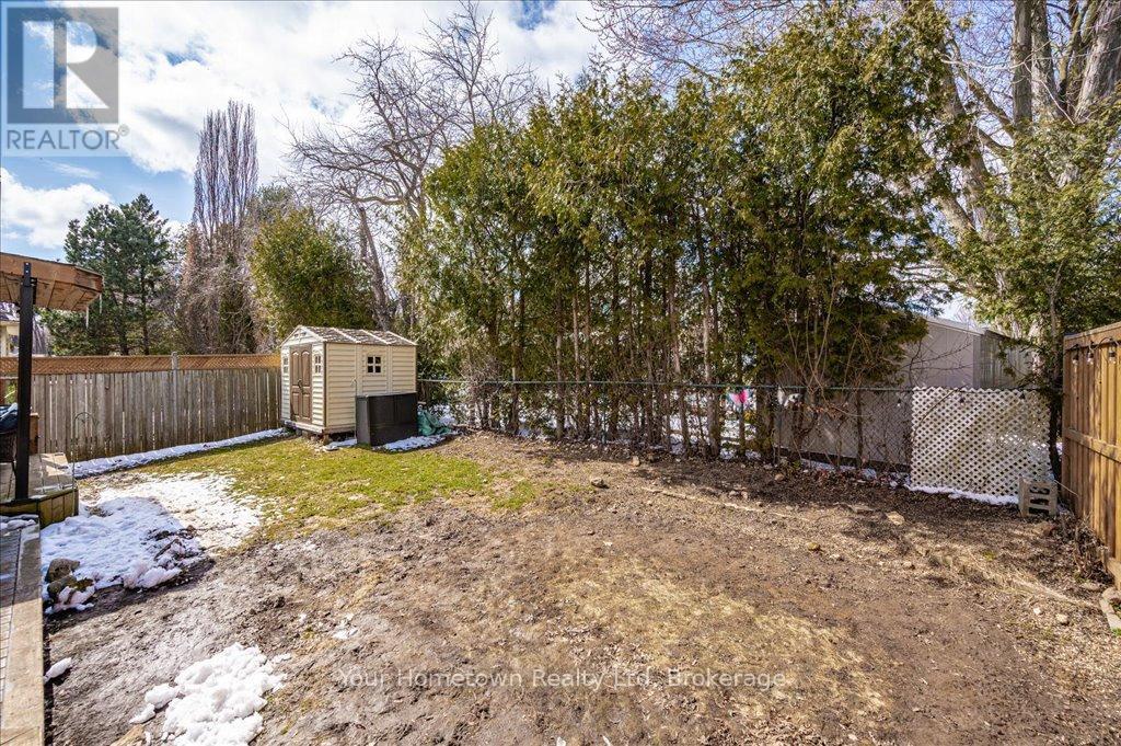 219 Elizabeth Crescent, Centre Wellington, Ontario  N1M 3N1 - Photo 42 - X12044807