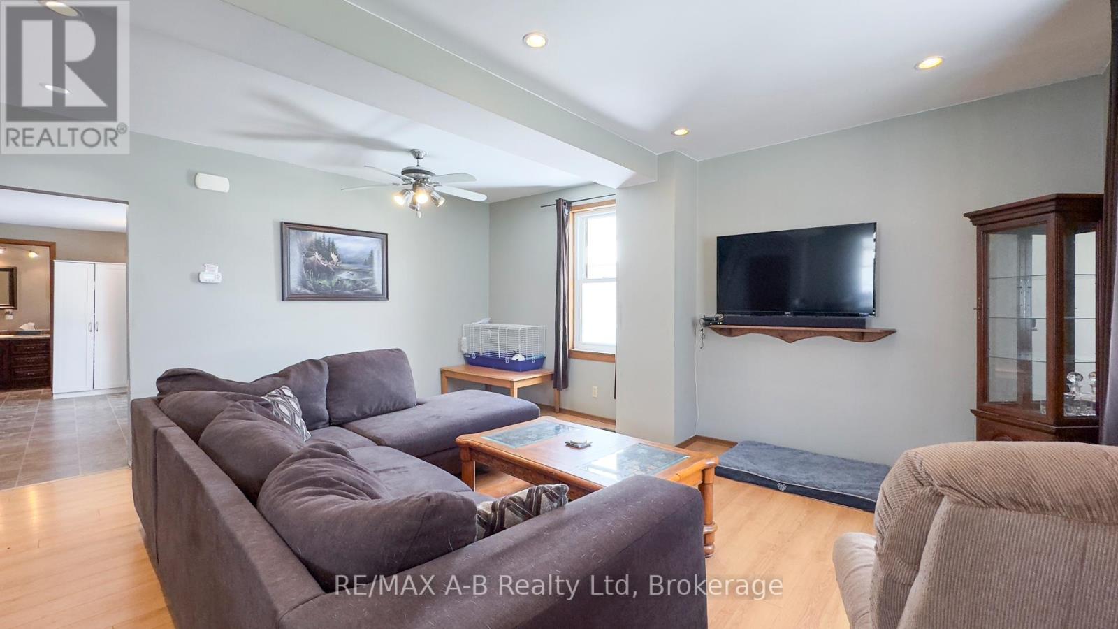 130 Quebec Street, West Perth, Ontario  N0K 1N0 - Photo 15 - X12044878