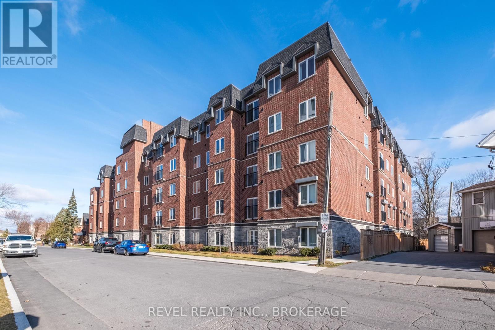 Property at 117 - 501 FRONTENAC STREET image 1