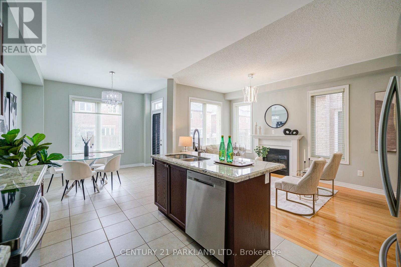 13 Turnhouse Crescent, Markham, Ontario  L6B 0S5 - Photo 11 - N12044831