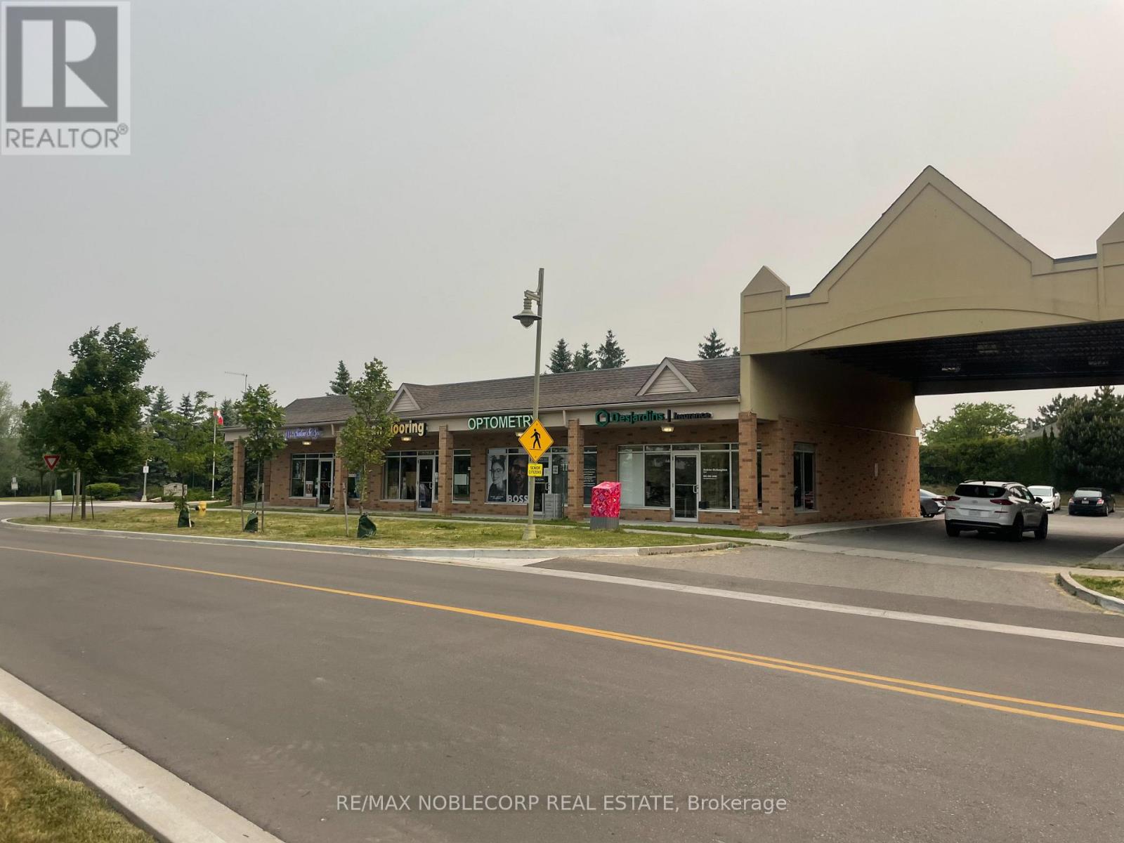9 - 5 Swan Lake Boulevard, Markham, Ontario  L3P 8C6 - Photo 3 - N12044843
