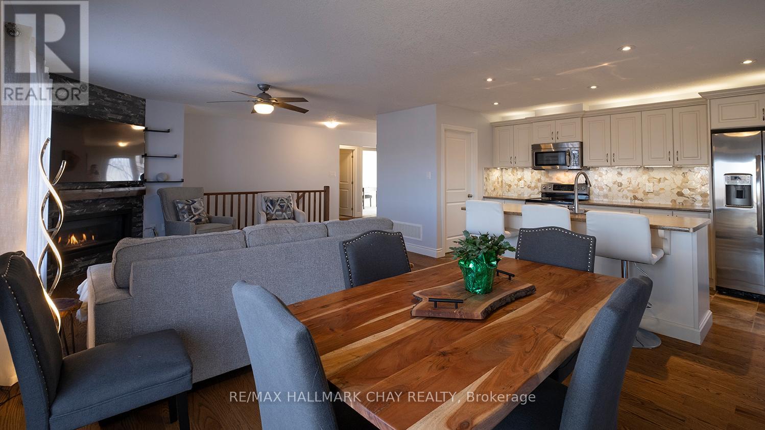 20 Hunter Avenue, Tay, Ontario  L0K 2A0 - Photo 12 - S12044860