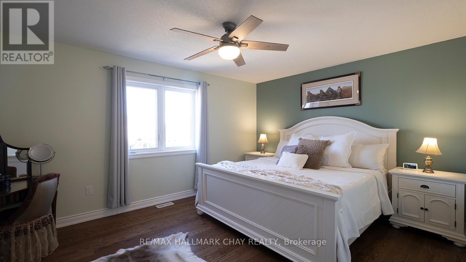 20 Hunter Avenue, Tay, Ontario  L0K 2A0 - Photo 20 - S12044860