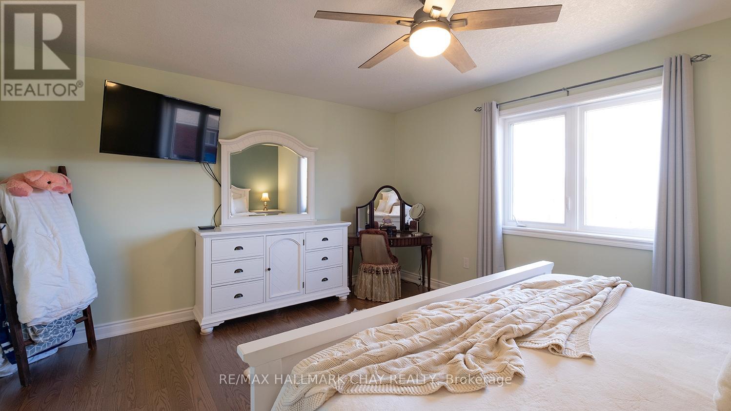 20 Hunter Avenue, Tay, Ontario  L0K 2A0 - Photo 22 - S12044860