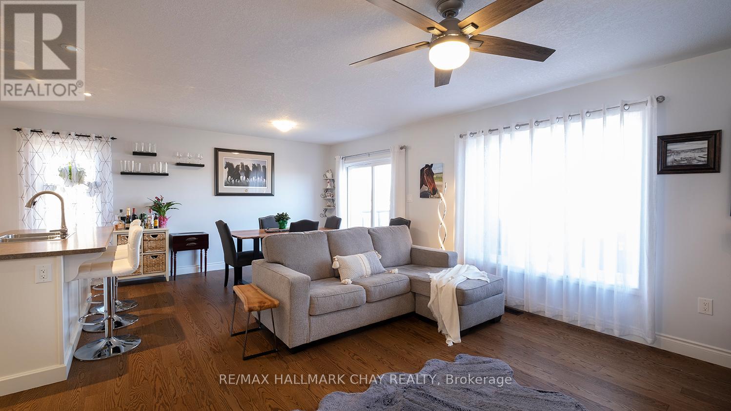 20 Hunter Avenue, Tay, Ontario  L0K 2A0 - Photo 8 - S12044860