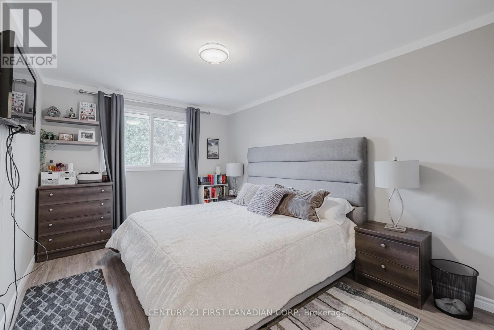 Photo 11 of 31 for 8 Lacey Crescent