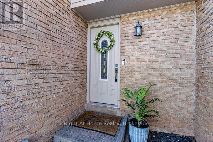 Property at 24 - 1528 LANCASTER DRIVE image 2